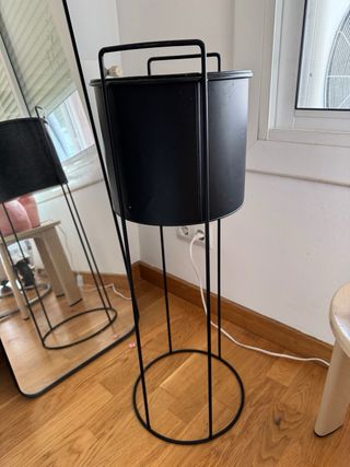 Porta macetas metal negro CASA