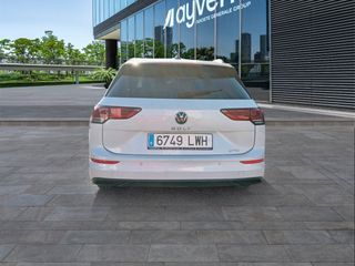 Volkswagen Golf Variant Life 1.0 eTSI 81 kW (110 CV) DSG