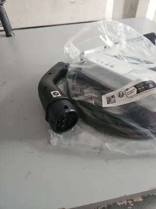 Juego de mangueras cargador coche eléctrico.