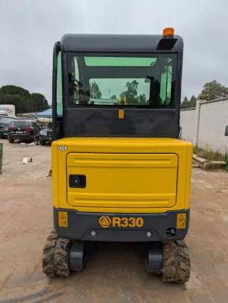 Alquiler Mini Excavadora R330