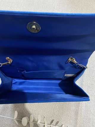 Borsetta blu navy con catena