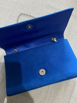 Borsetta blu navy con catena