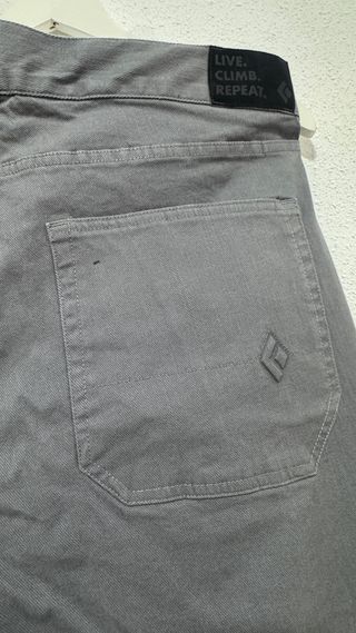 Pantalón Black Diamond Gris