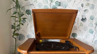 Tocadiscos Vintage CD Cassette Radio Madera