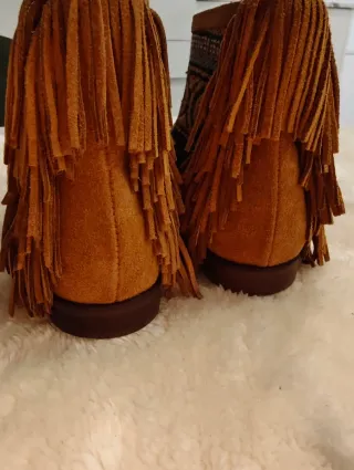 Botines Zara Camel con Flecos Talla 38