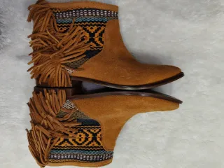 Botines Zara Camel con Flecos Talla 38