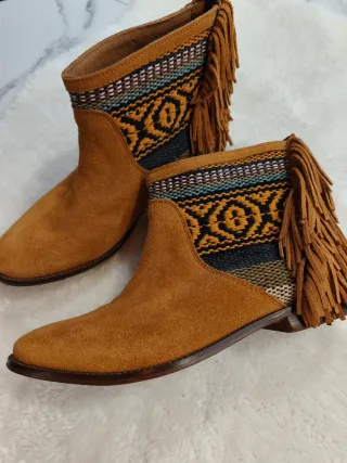 Botines Zara Camel con Flecos Talla 38