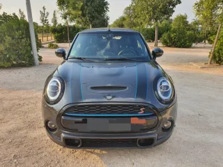 MINI Cooper S Cabrio Sidewalk