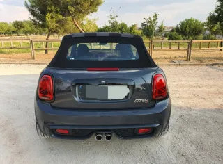 MINI Cooper S Cabrio Sidewalk