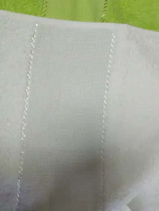 Lote punto de Cruz. Barberos toallas