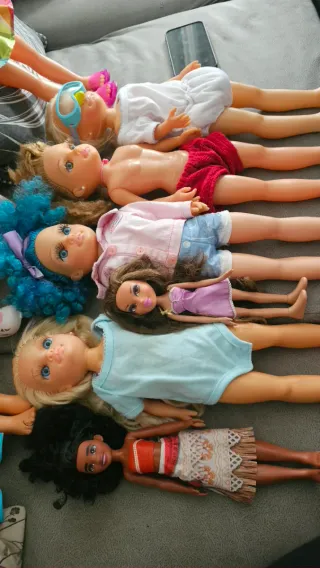 Muñecas Nancy ( se vende individuales)