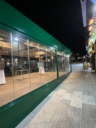 Terrazza con vetro + pavimento composito