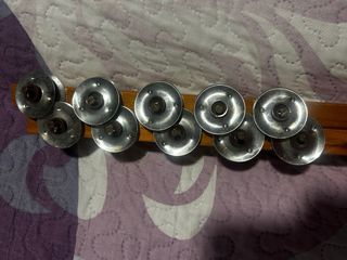 2 Panderetas de madera con platillos