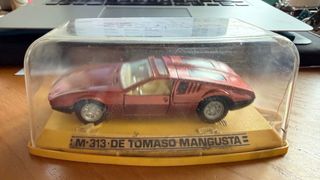 Coche miniatura Pilen De Tomaso Mangusta