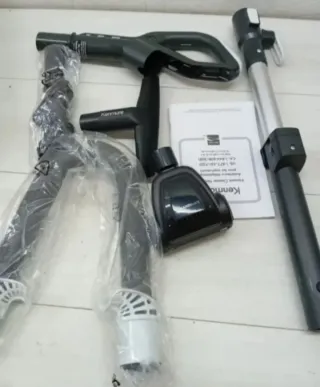 Kenmore DU4399 Featherlite Aspiradora Vertical