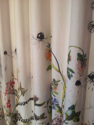 Tende in tessuto con stampa floreale