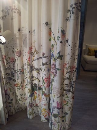 Tende in tessuto con stampa floreale