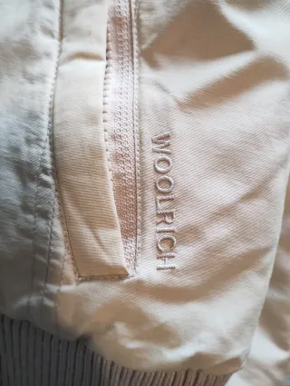 Piumino Woolrich Beige con Cappuccio