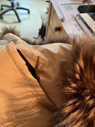 Cappotto piuma beige con pelliccia