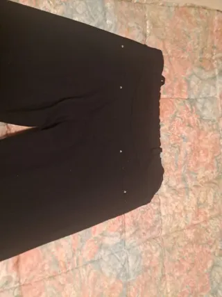 Pantalones de mujer negros y verde oliva