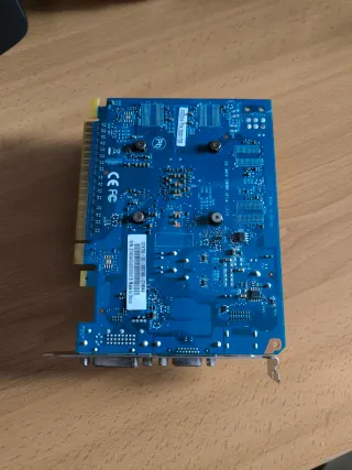 Nvidia GeForce GTX 750 2GB Tarjeta Gráfica