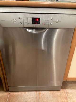 Lavavajillas Bosch Silence con error E25