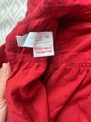 Vestido y braguita bebé rojo