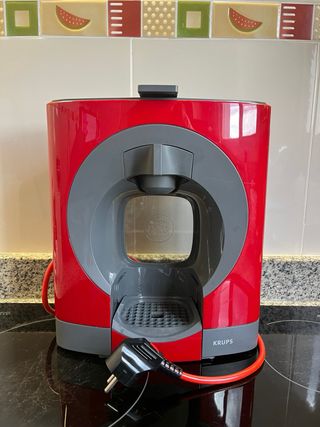 Cafetera Dolce Gusto Roja