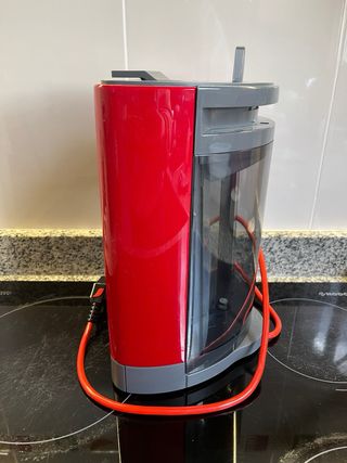 Cafetera Dolce Gusto Roja
