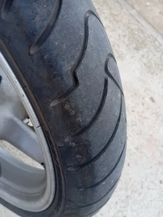 Moto Custom Naranja y Negra