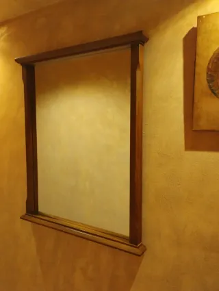 Espejo grande de madera maciza. Nuevo.