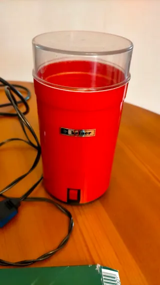 Cafetera Ufesa Capriccio y Molinillo de café