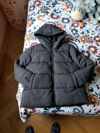 Abrigo acolchado mujer negro