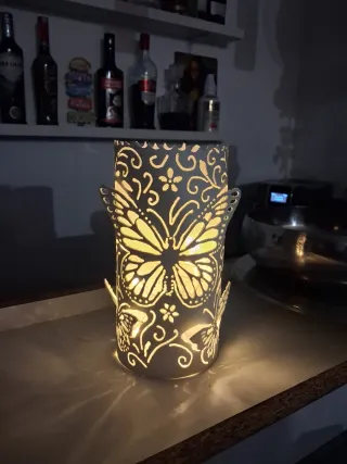 Lampada artigianale farfalla in carta