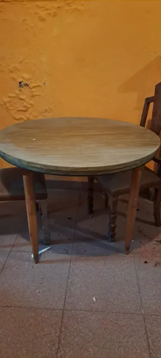 Mesa redonda madera abatible