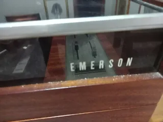 Tocadiscos Emerson Marrón