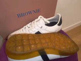 Zapatillas Brownie Blancas y Grises