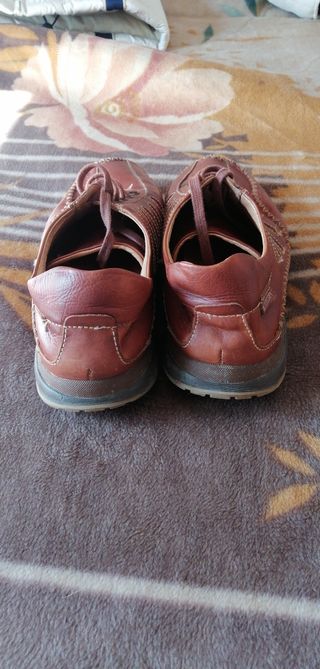 Zapatos Pikolinos Marrones