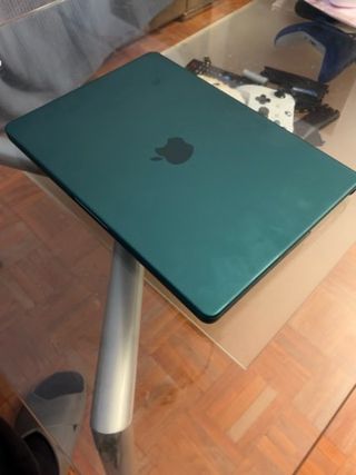 MacBook Pro 14” M2 Pro (2023) 16GB 1TB Bat. nueva