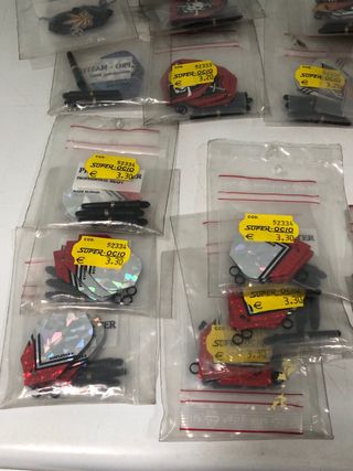 Lote 81 plumas + 81 cañas dimplex para dardos