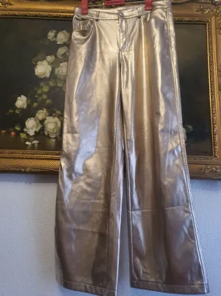 Pantalones dorados