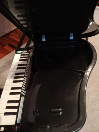 Piano de cola infantil con asiento