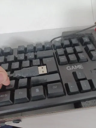 Teclado Gaming GAME KX3-TKL RGB