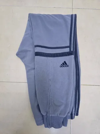 Pantalón chándal Adidas Challenger Gris