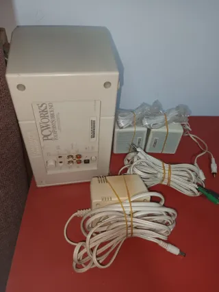 Altavoces PCWORKS Surround Beige/Blanco