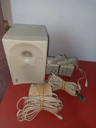 Altavoces PCWORKS Surround Beige/Blanco