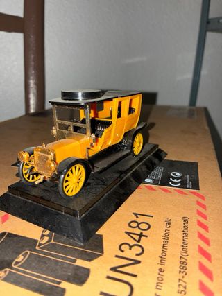 Colección Coches Clásicos Escala 1:48