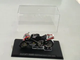 Ducati 998R Pierfrancesco Chili 2002 1:24