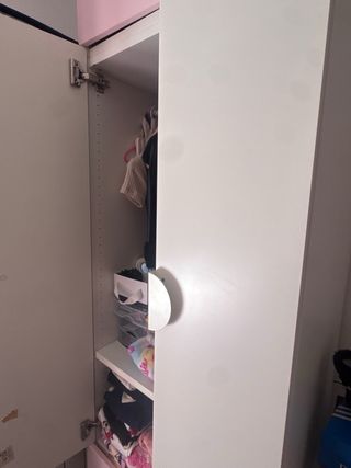 Armario Ikea rosa y blanco  En perfecto estado