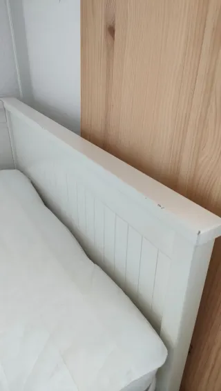 Hemnes Ikea. Diván con 3 cajones y 2 colchones